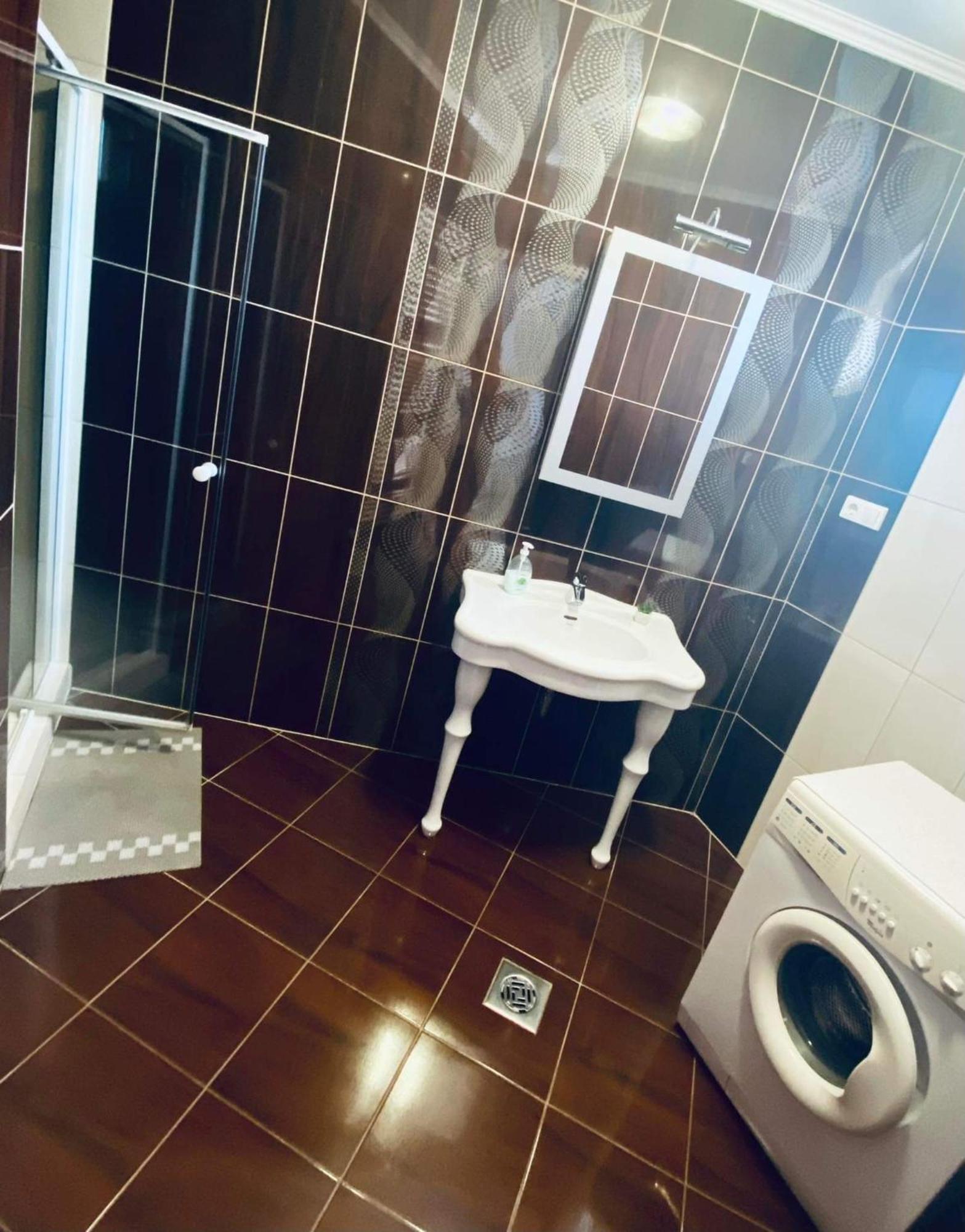 Box Vendeghaz Hotell Nagykáta Rom bilde